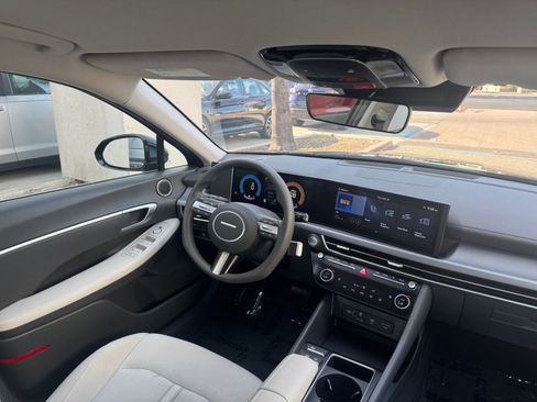 Used 2025 Hyundai Sonata SEL image 35