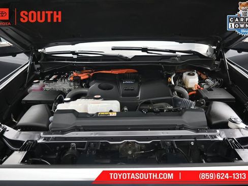 Used 2023 Toyota Tundra Limited w/ TRD Off-Road Package AWD/4WD image 40