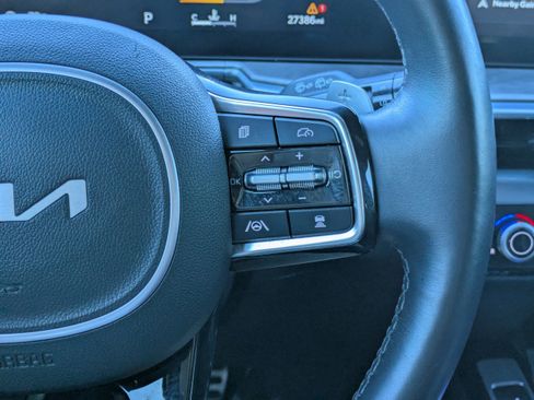 Used 2024 Kia Sorento SX Prestige image 19