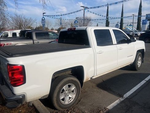 Used 2018 Chevrolet Silverado 1500 LT w/ LT Eassist Package image 5