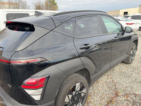 Used 2025 Hyundai Kona SEL image 6