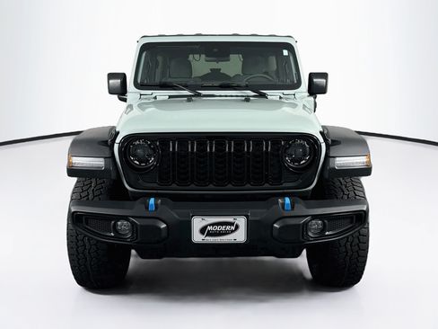 Used 2024 Jeep Wrangler Unlimited AWD/4WD image 7
