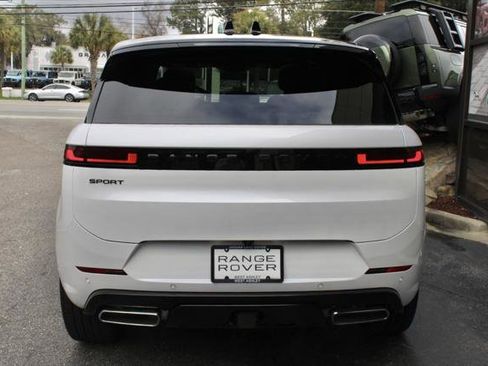 New 2026 Land Rover Range Rover Sport Dynamic SE image 8