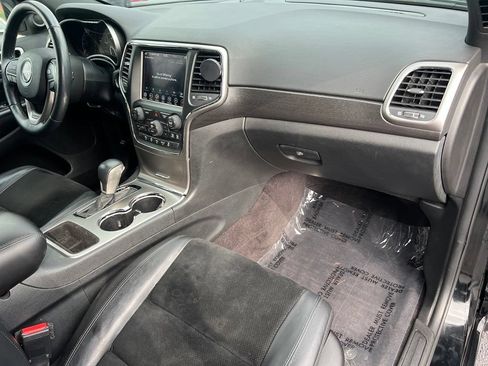 Used 2018 Jeep Grand Cherokee Altitude AWD/4WD image 31