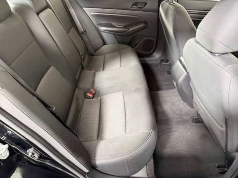 Used 2024 Nissan Altima 2.5 SV AWD/4WD image 13