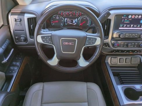 Used 2018 GMC Sierra 1500 SLT w/ Enhanced Driver Alert Package RWD image 16