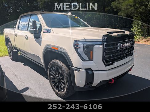 Used 2026 GMC Sierra 2500 AT4 w/ AT4 Premium Plus Package AWD/4WD image 1
