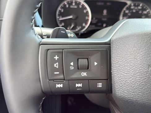 New 2026 Nissan Pathfinder SV AWD/4WD image 11
