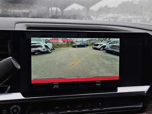 Used 2022 Chevrolet Silverado 1500 LT image 20