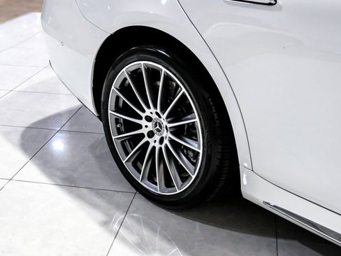 Used 2025 Mercedes-Benz S 580 4MATIC Sedan image 57