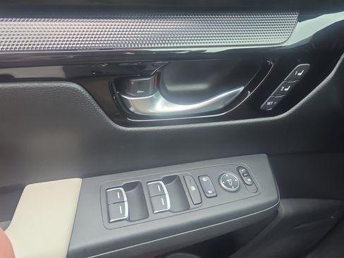 Used 2024 Honda CR-V EX-L image 30