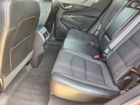 Used 2024 Chevrolet Equinox RS FWD image 30