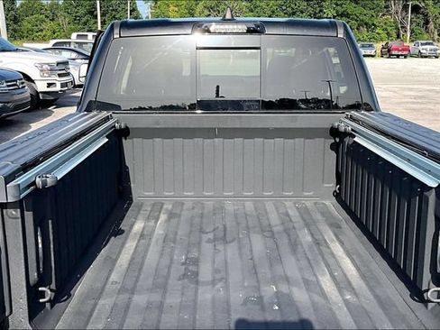 Used 2024 RAM 1500 Limited AWD/4WD image 7