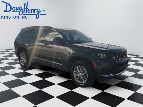 New 2025 Jeep Grand Cherokee L Laredo image 7