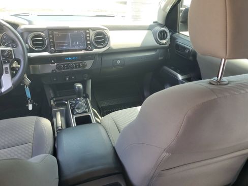Used 2021 Toyota Tacoma SR5 RWD image 16