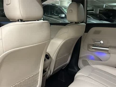 Used 2025 Mercedes-Benz GLA 250 4MATIC image 28