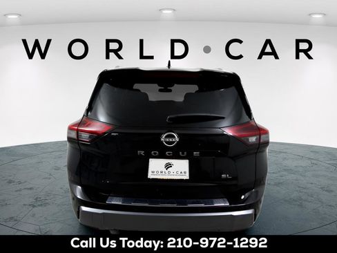 Used 2024 Nissan Rogue SL w/ SL Premium Package FWD image 6