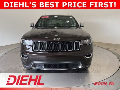 Used 2017 Jeep Grand Cherokee Limited AWD/4WD image 2