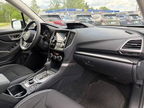 Used 2019 Subaru Forester Premium AWD/4WD image 37