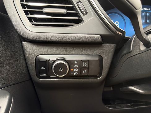 Used 2023 Ford Escape Platinum AWD/4WD image 27