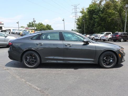 New 2025 Kia K5 LXS image 6