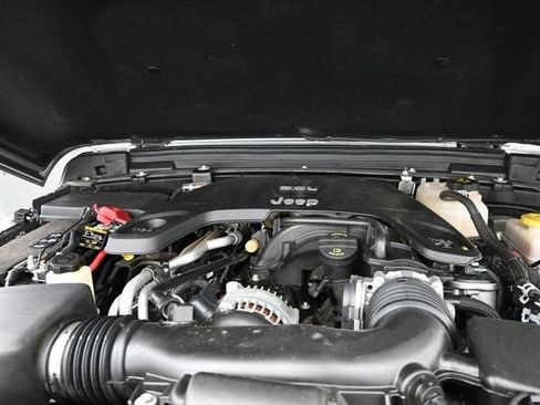 Used 2020 Jeep Wrangler Sport AWD/4WD image 20