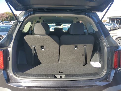 New 2026 Kia Sorento LX image 8