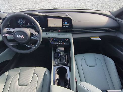 New 2026 Hyundai Elantra Limited FWD image 16
