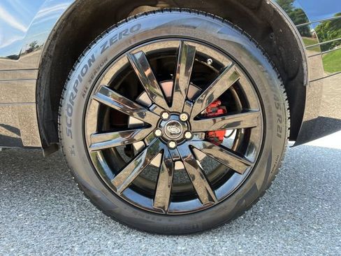 Used 2019 Land Rover Range Rover Velar R-Dynamic SE AWD/4WD image 15