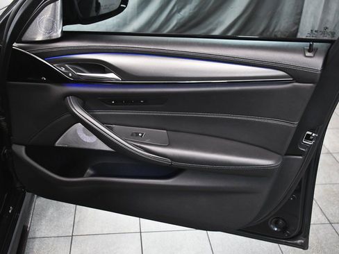 Used 2019 BMW M5 w/ Executive Package image 16