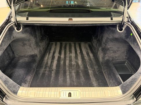 Used 2017 Rolls-Royce Ghost RWD image 17