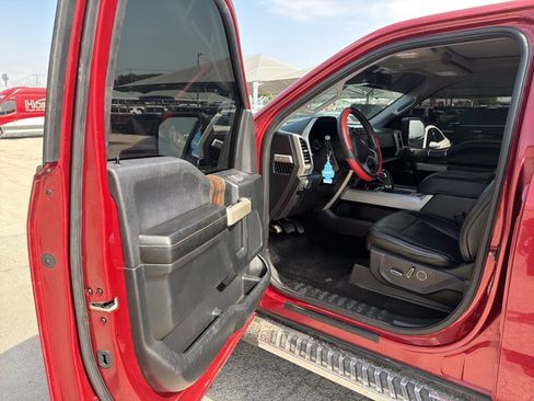 Used 2017 Ford F150 Lariat w/ Equipment Group 502A Luxury AWD/4WD image 10