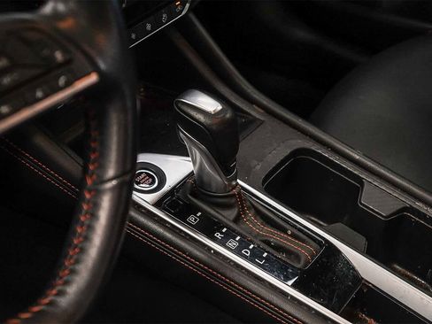 Used 2023 Nissan Sentra SR w/ SR Premium Package image 19