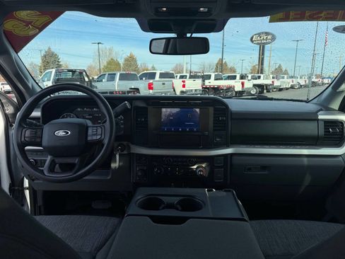 Used 2023 Ford F250 XLT w/ FX4 Off-Road Package image 32