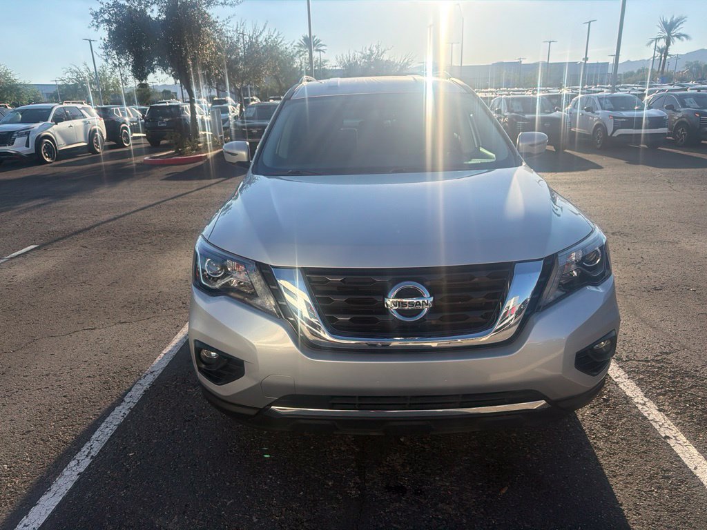 Certified 2020 Nissan Pathfinder SV FWD image 2