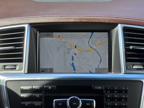 Used 2013 Mercedes-Benz ML 63 AMG 4MATIC image 23