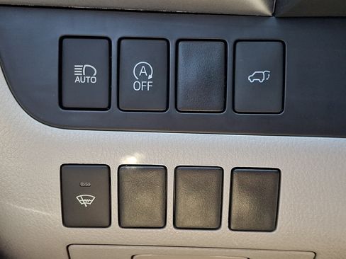 Used 2017 Toyota Highlander XLE w/ Carpet Mat Package AWD/4WD image 26