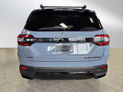 New 2026 Honda Pilot Black Edition image 4