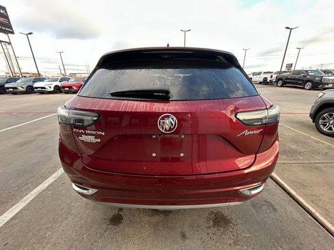 Used 2022 Buick Envision Avenir w/ Technology Package II image 3