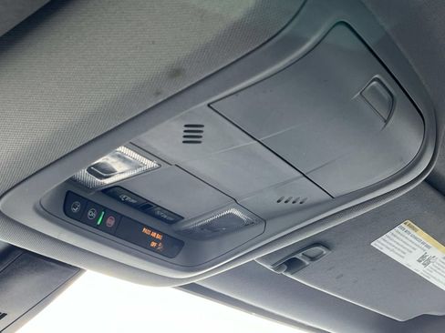 Used 2023 GMC Acadia SLE w/ Driver Convenience Package image 36