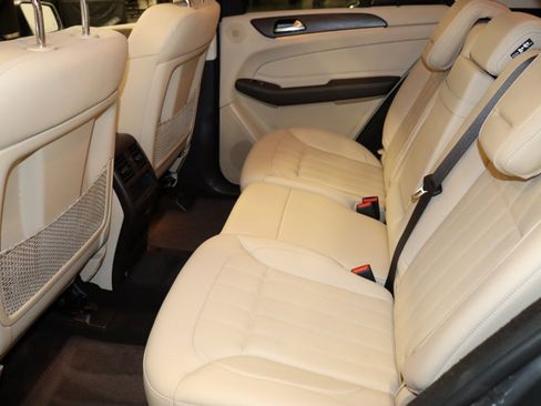 Used 2019 Mercedes-Benz GLE 400 4MATIC image 22