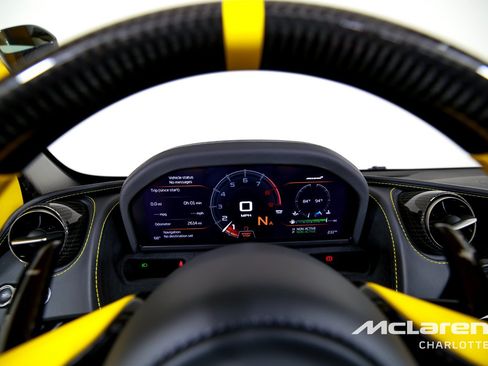 Used 2022 McLaren 765LT RWD image 15