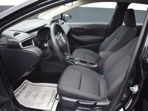 Used 2024 Toyota Corolla LE FWD image 13
