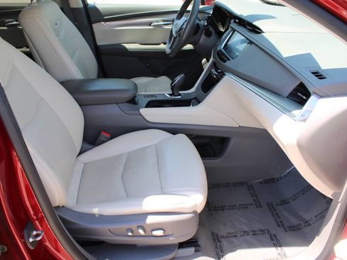 Used 2019 Cadillac XT5 Luxury AWD/4WD image 11