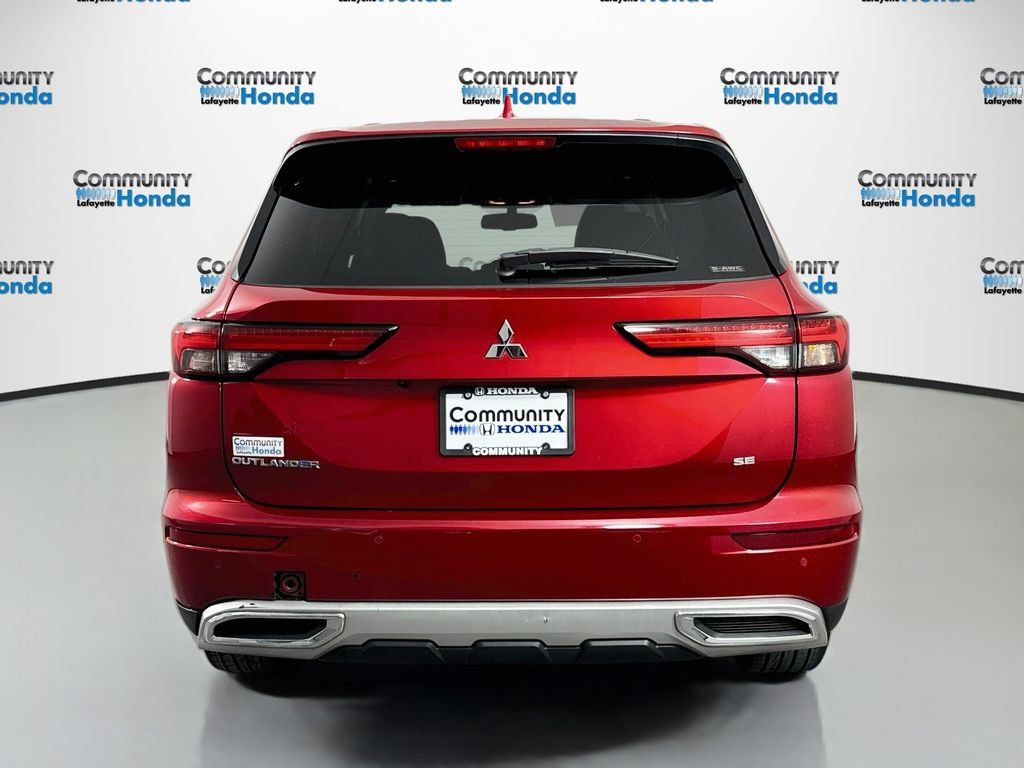 Used 2022 Mitsubishi Outlander SE AWD/4WD image 6