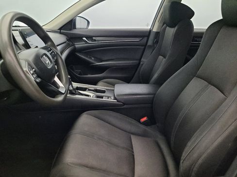 Used 2018 Honda Accord EX image 17
