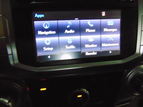 Used 2015 Toyota 4Runner SR5 Premium image 12