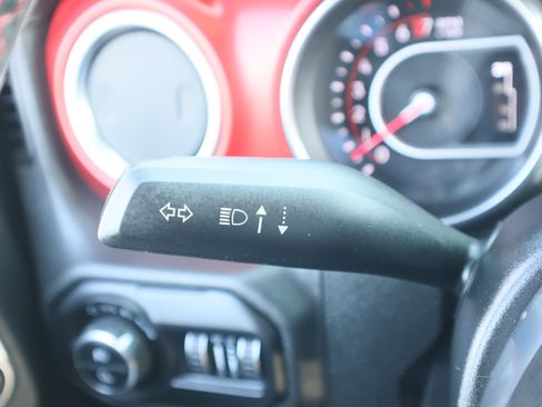 Used 2020 Jeep Gladiator Rubicon image 21