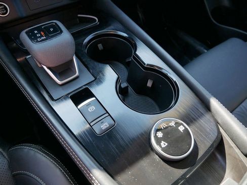 Used 2021 Nissan Rogue Platinum image 25