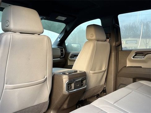 Used 2024 GMC Sierra 1500 SLT w/ SLT Premium Package image 13